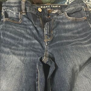American Eagle Women’s size 8 short Blue Jeans